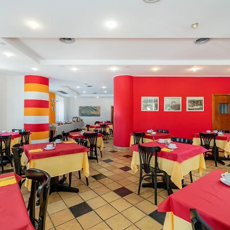 Otel Marinaro 3*